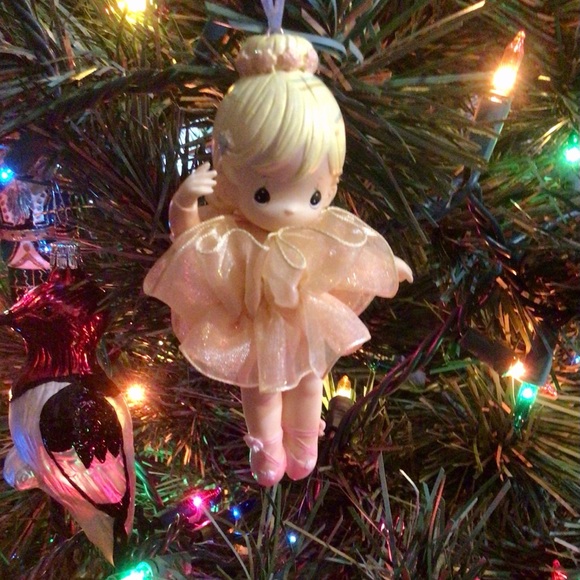 🎄Ballerina ornament, just precious on your tree! - Picture 1 of 11